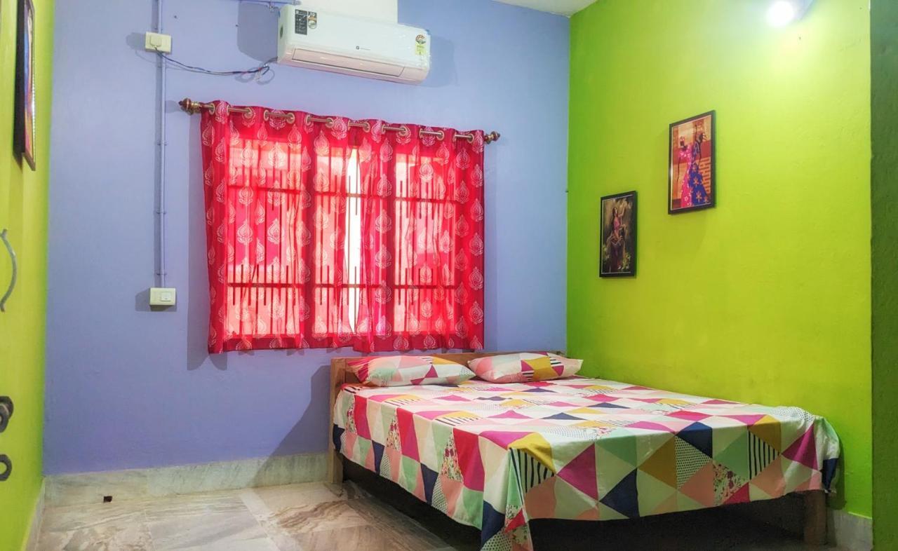 Shree Nivas Homestay Puri Exterior photo